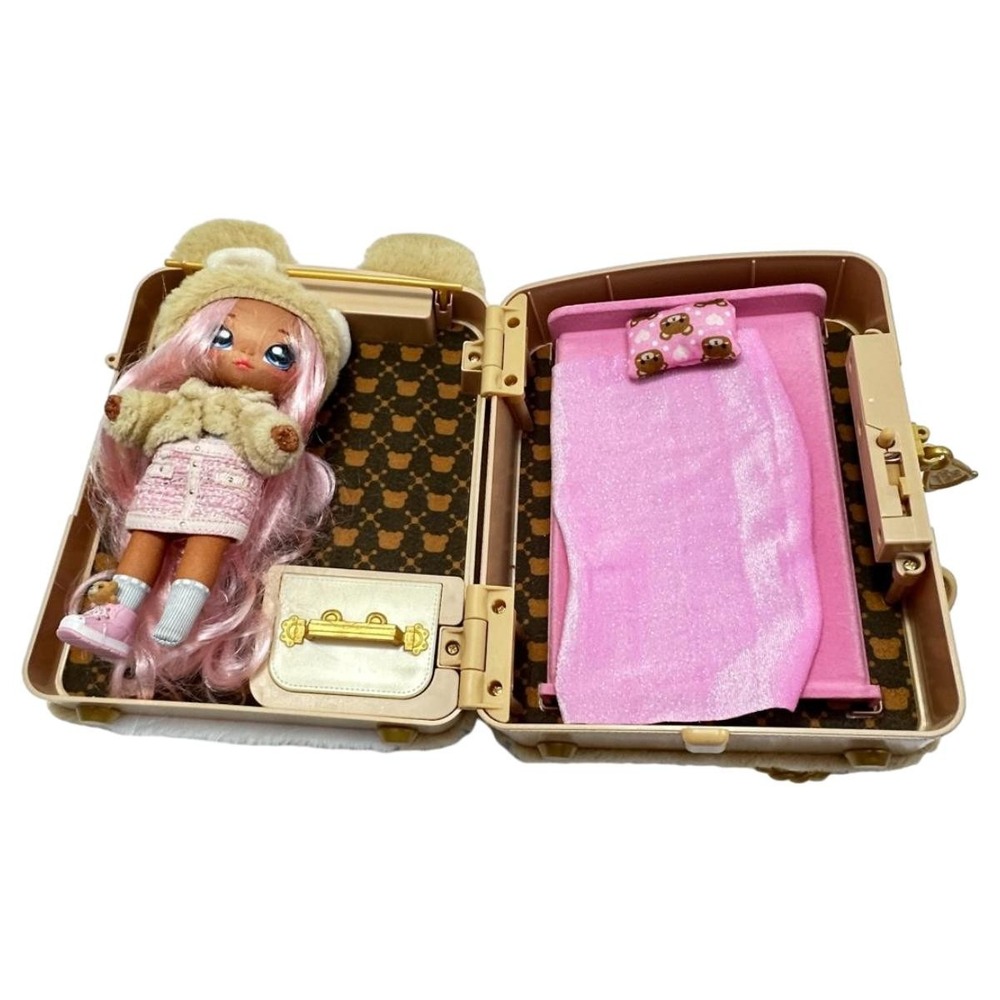 Sarah Snuggles Doll Na! Na! Na! Surprise Series 1 with Case